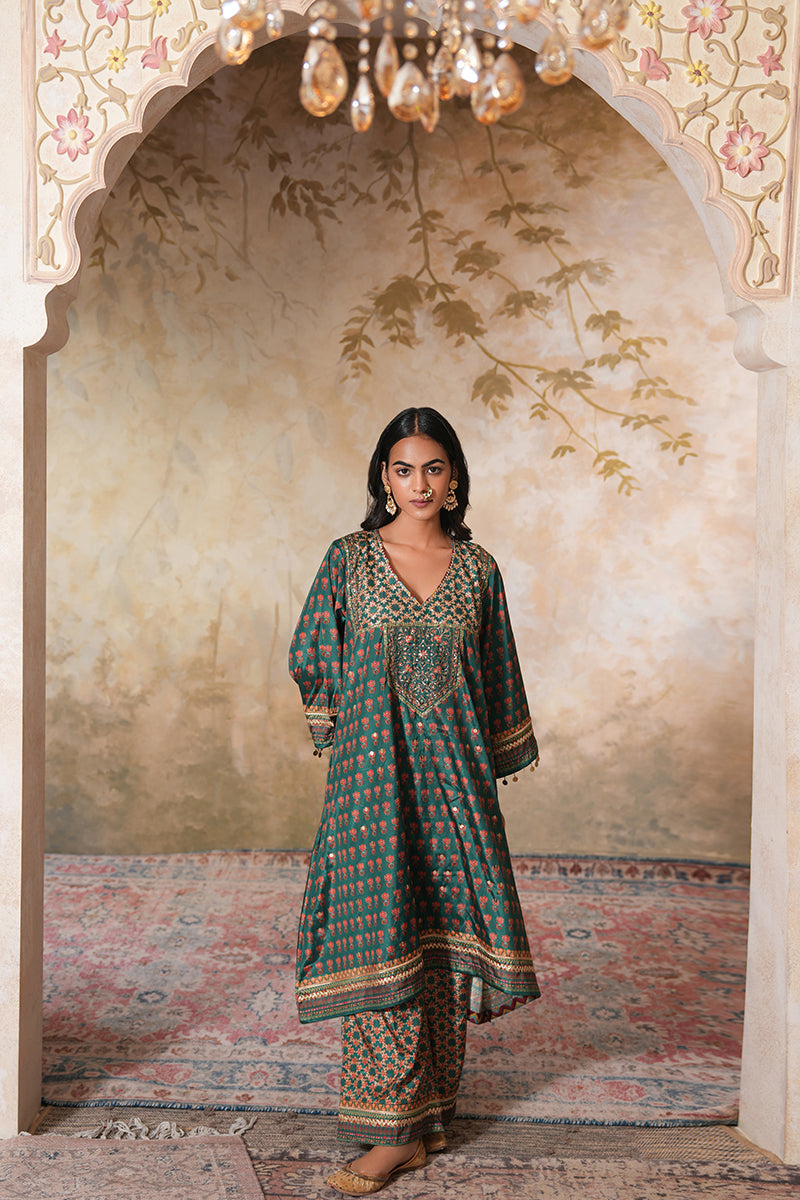 Gulnaz Sitara Kurta Set