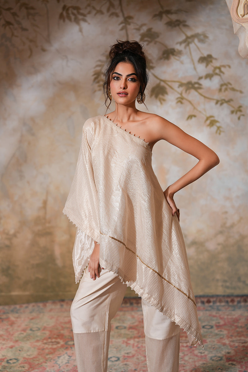 Roohi in Kohra Tissue Silk Kaftan Set