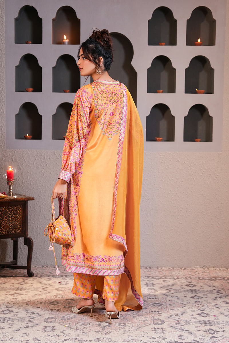 Mehreen Gulabi Kurta Set