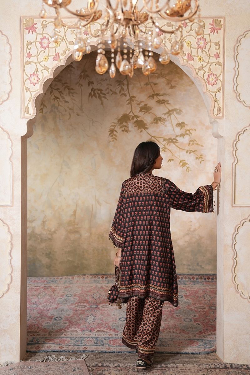 Siyah Sitara Kurta Set
