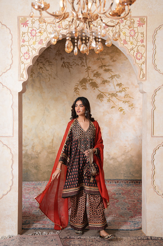 Siyah Sitara Kurta Set