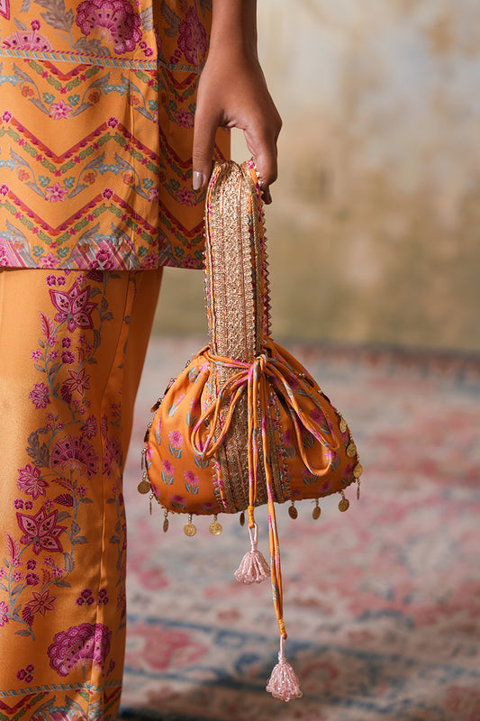 Mehreen Gulabi Potli