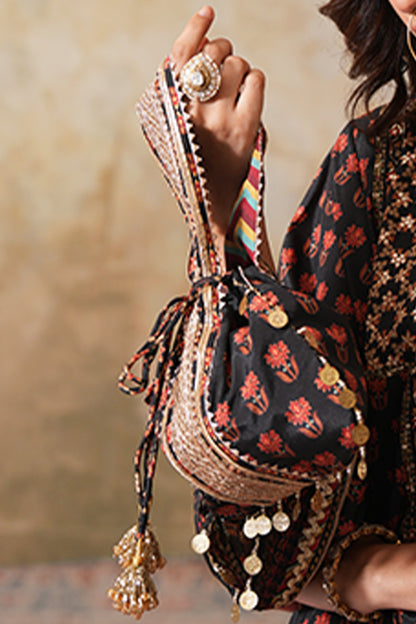 Siyah Sitara Potli