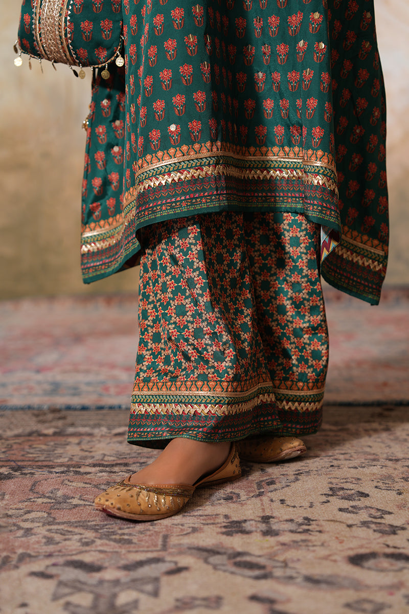 Gulnaz Sitara Kurta Set