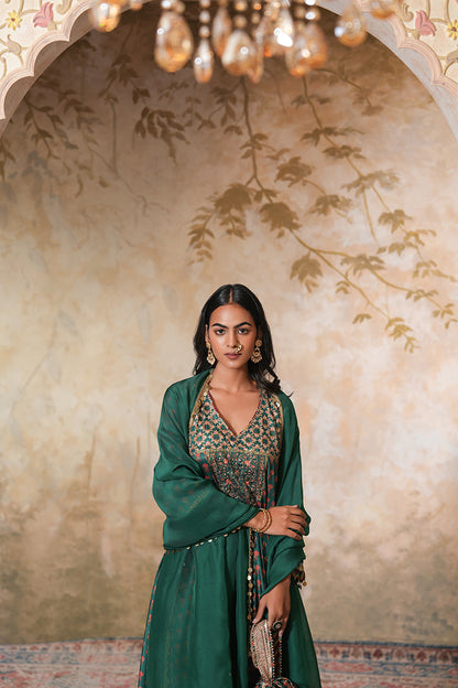 Gulnaz Sitara Kurta Set