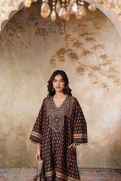 Siyah Sitara Kurta Set