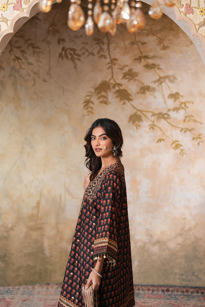 Siyah Sitara Kurta Set