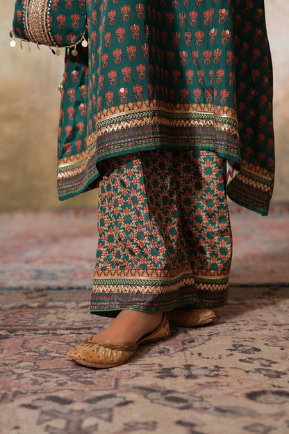 Gulnaz Sitara Kurta Set