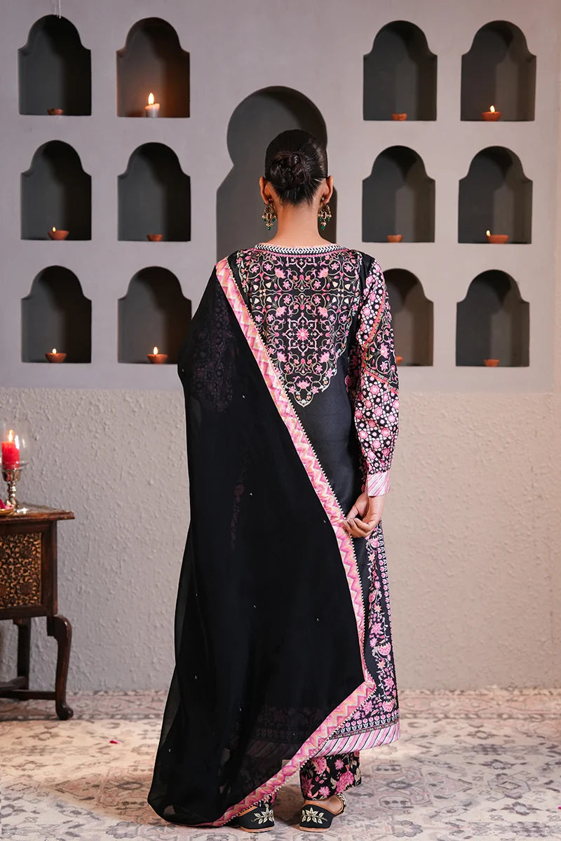Nimrat Kaur in Khwaab Gulabi Kurta Set