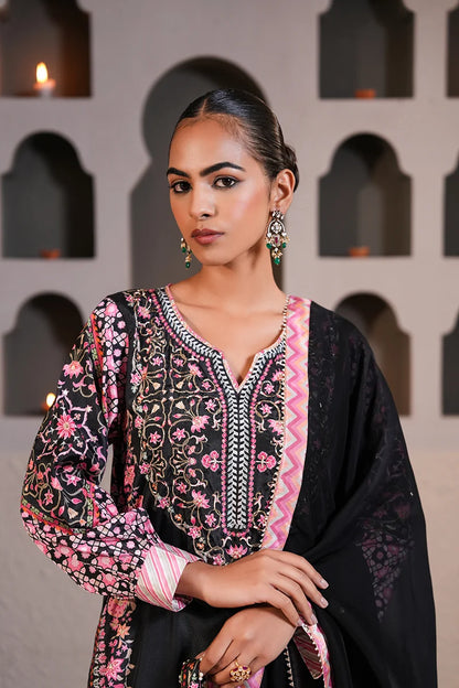 Nimrat Kaur in Khwaab Gulabi Kurta Set