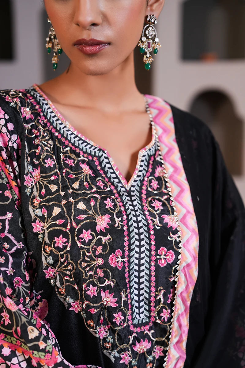 Nimrat Kaur in Khwaab Gulabi Kurta Set