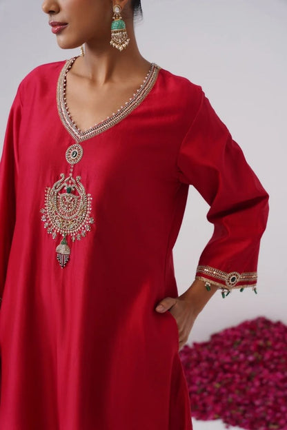 Surkh Set