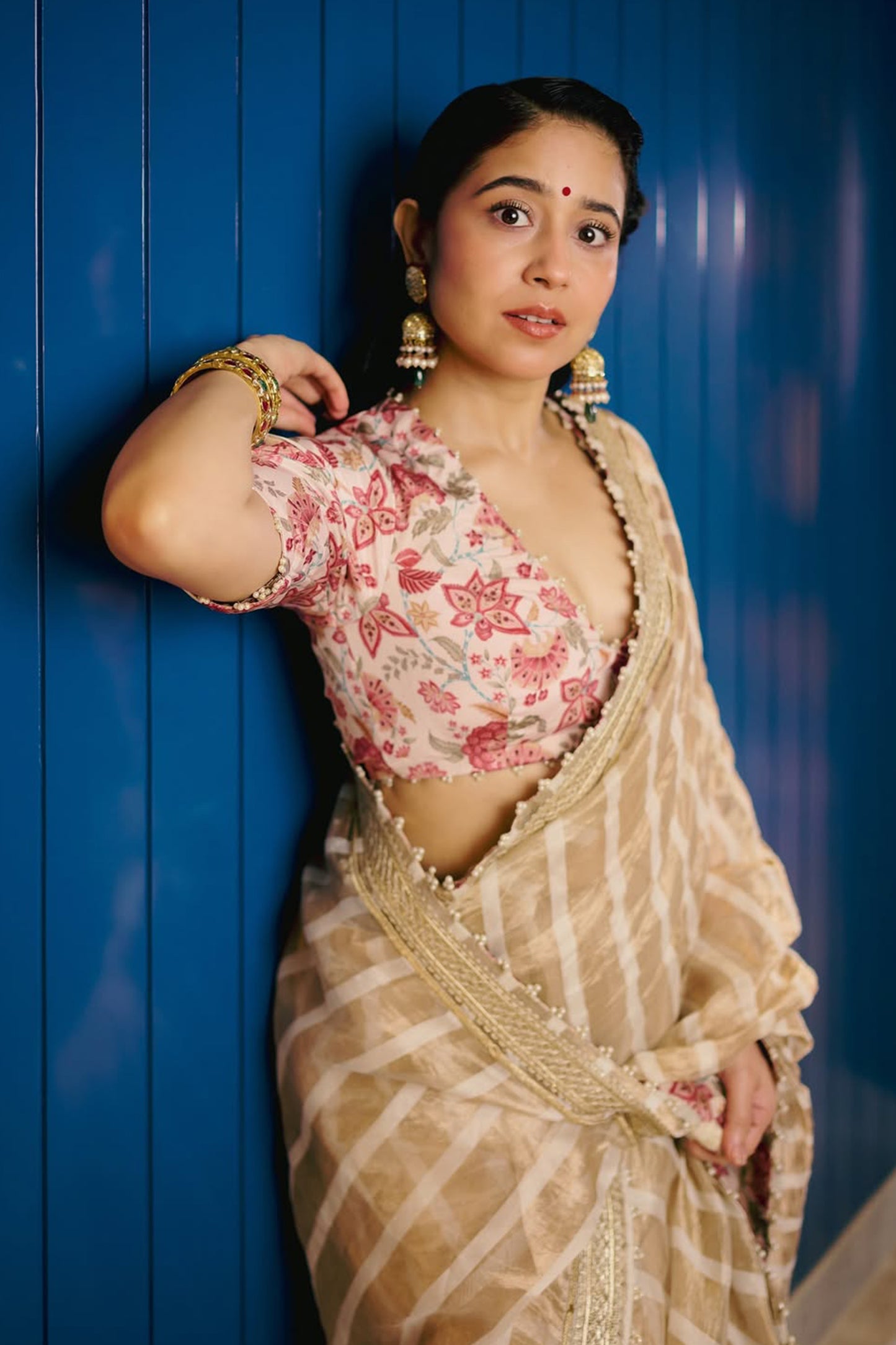 Shweta Tripathi in Zarina Pearl Tissue Silk Saree